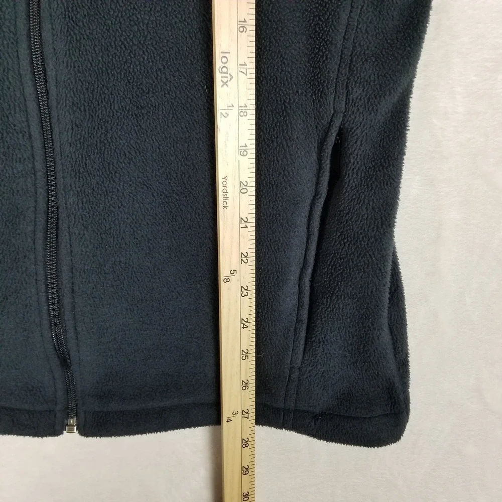 Columbia embrace crisp